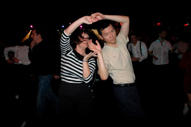 min 2007 11 10 fous swing 433